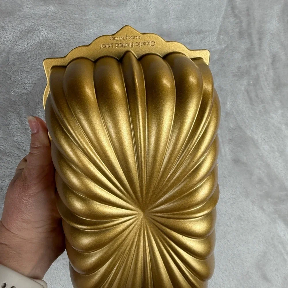 Nordic Ware classic fluted